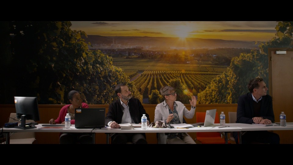 La.venue.de.lavenir.AKA.Colours.of.Time.2025.1080p.Bluray.Remux.AVC.TrueHD.7.1.Atmos-CHD.mkv_20251026_214002.302.jpg
